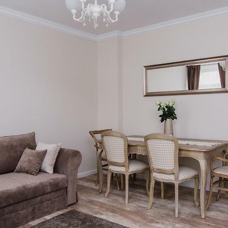 Apartament Starowka Gdansk Osiek Apartment ภายนอก รูปภาพ